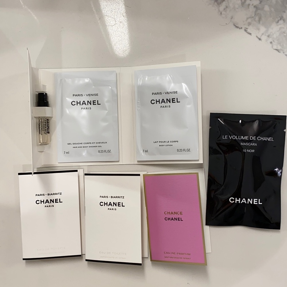 Chanel sample pack